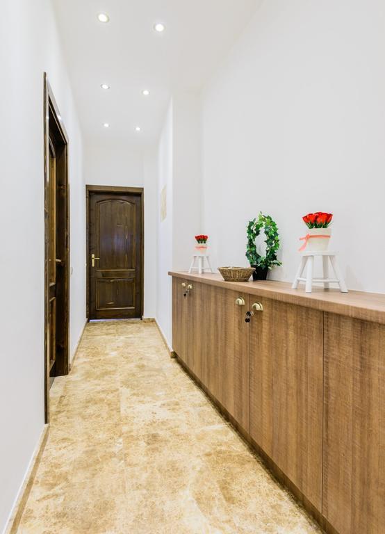 Meno Apartment Sibiu Eksteriør billede