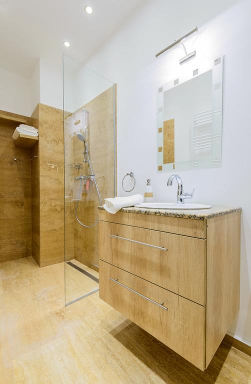 Meno Apartment Sibiu Eksteriør billede